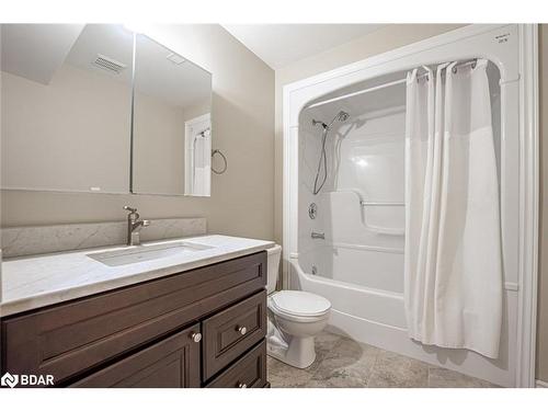 29 Melville Court, Oro-Medonte, ON - Indoor Photo Showing Bathroom