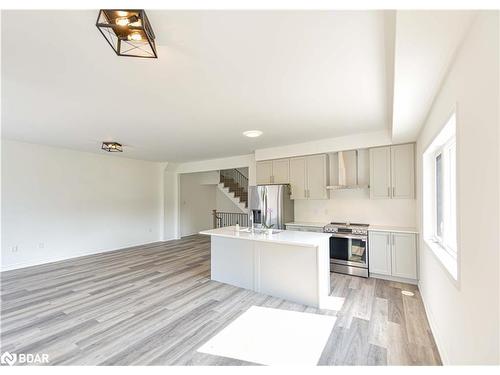 23 Wyn Wood Lane, Orillia, ON - Indoor Photo Showing Kitchen