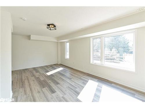 23 Wyn Wood Lane, Orillia, ON - Indoor Photo Showing Other Room