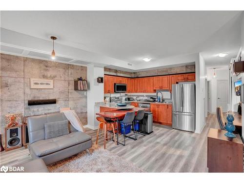 612-135 James Street South Street, Hamilton, ON - Indoor Photo Showing Kitchen