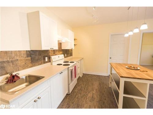 107 Revell Street, Gravenhurst, ON - Indoor Photo Showing Kitchen