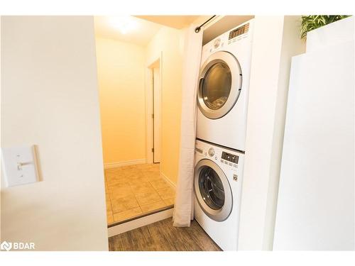 107 Revell Street, Gravenhurst, ON - Indoor Photo Showing Laundry Room