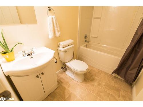 109 Revell Street, Gravenhurst, ON - Indoor Photo Showing Bathroom