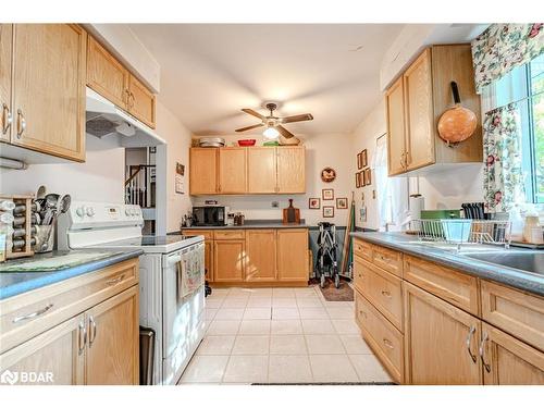 293 Duckworth Street, Barrie, ON - Indoor Photo Showing Kitchen