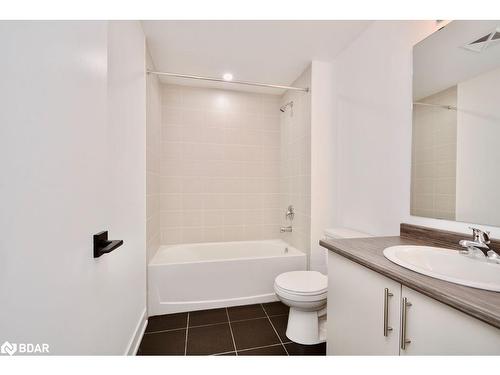 515-4 Spice Way, Barrie, ON - Indoor Photo Showing Bathroom