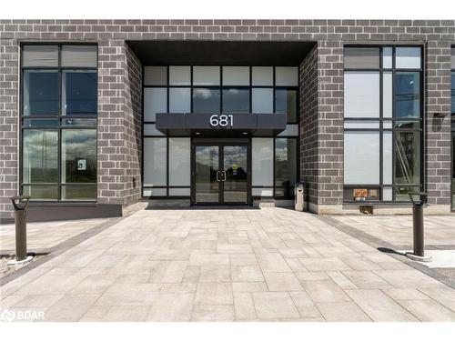 502-681 Yonge Street, Barrie, ON - Outdoor