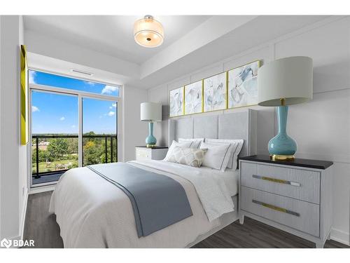 502-681 Yonge Street, Barrie, ON - Indoor Photo Showing Bedroom