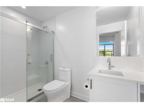 502-681 Yonge Street, Barrie, ON - Indoor Photo Showing Bathroom