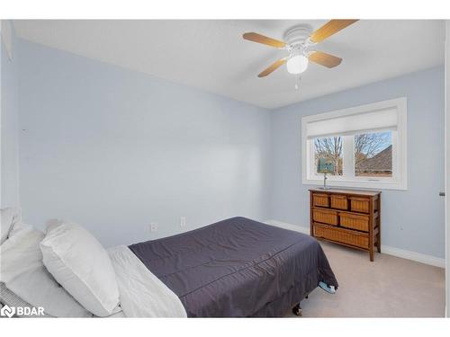 1112 Kell Street, Innisfil, ON - Indoor Photo Showing Bedroom