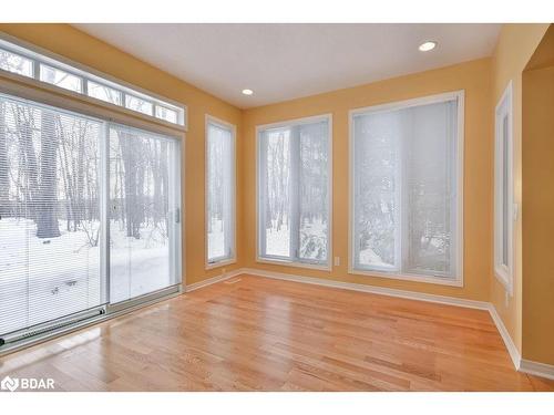 105 Pine Ridge Gt, Gravenhurst, ON - Indoor Photo Showing Other Room