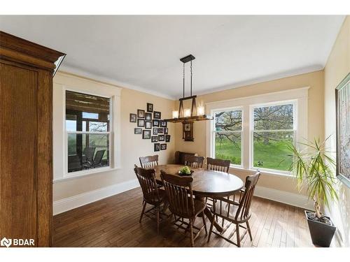 119 Tutela Heights Road, Brantford, ON - Indoor Photo Showing Dining Room