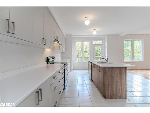 41 Wakefield Boulevard, Essa, ON - Indoor Photo Showing Kitchen With Double Sink