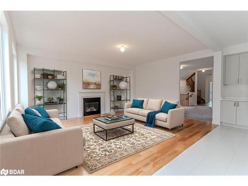 41 Wakefield Boulevard, Essa, ON - Indoor Photo Showing Living Room With Fireplace