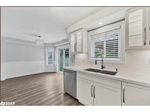 21 Leslie Avenue, Barrie, ON - Indoor Photo Showing Kitchen With Double Sink