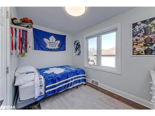 74 Strabane Avenue, Barrie, ON - Indoor Photo Showing Bedroom