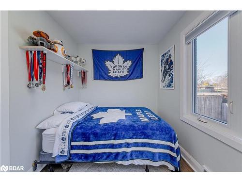 74 Strabane Avenue, Barrie, ON - Indoor Photo Showing Bedroom