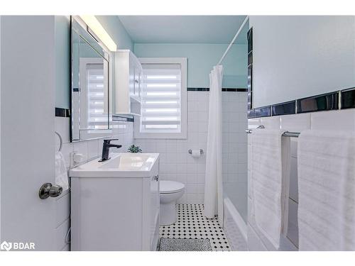 74 Strabane Avenue, Barrie, ON - Indoor Photo Showing Bathroom