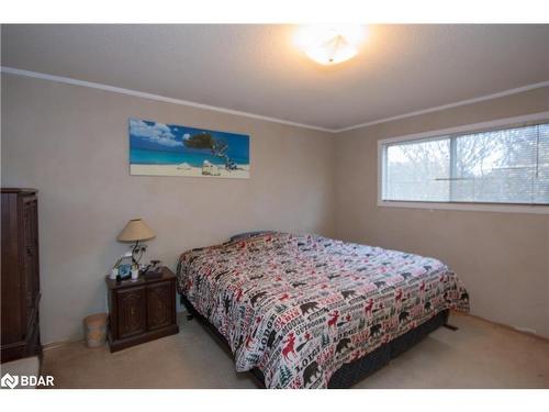 17 Mcconkey Place, Barrie, ON - Indoor Photo Showing Bedroom