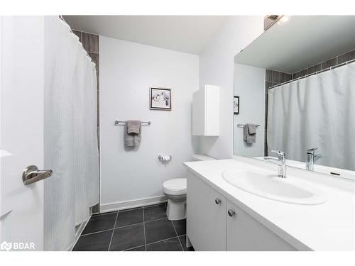 18 Red Maple Lane, Barrie, ON - Indoor Photo Showing Bathroom