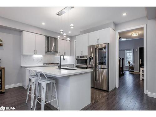 19 Rugman Crescent, Springwater, ON - Indoor Photo Showing Kitchen With Upgraded Kitchen