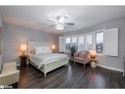 19 Rugman Crescent, Springwater, ON - Indoor Photo Showing Bedroom