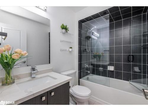 19 Rugman Crescent, Springwater, ON - Indoor Photo Showing Bathroom