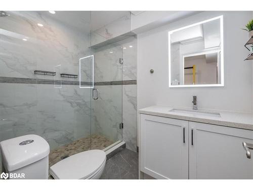 19 Rugman Crescent, Springwater, ON - Indoor Photo Showing Bathroom