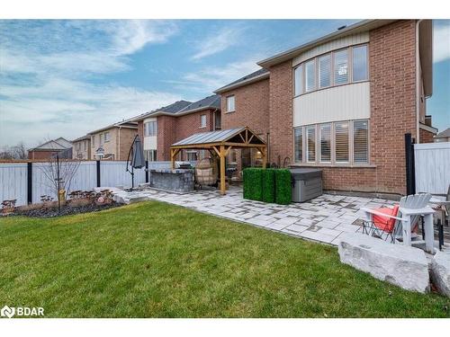 19 Rugman Crescent, Springwater, ON - Outdoor