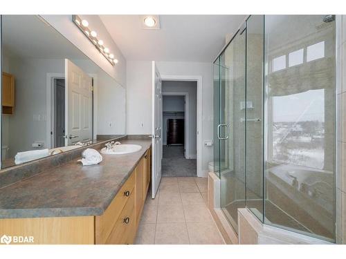 401-140 Cedar Island Road, Orillia, ON - Indoor Photo Showing Bathroom