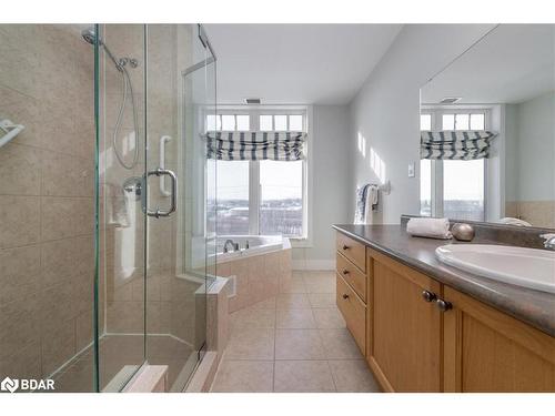 401-140 Cedar Island Road, Orillia, ON - Indoor Photo Showing Bathroom