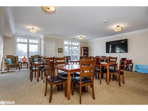 401-140 Cedar Island Road, Orillia, ON - Indoor Photo Showing Dining Room