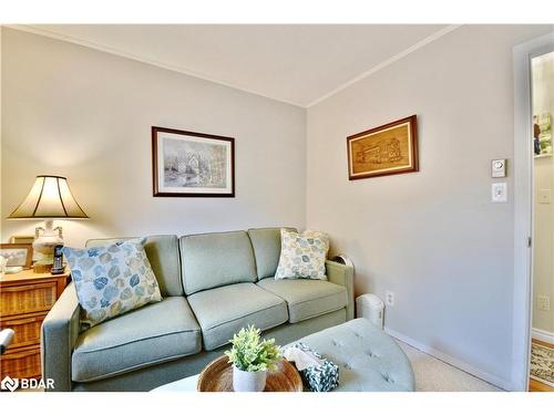 9 Mariposa Drive, Orillia, ON - Indoor Photo Showing Living Room