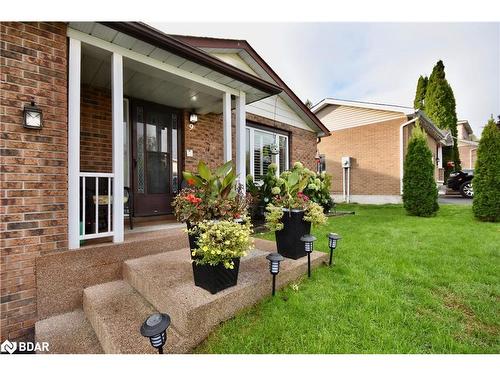 9 Mariposa Drive, Orillia, ON - Outdoor