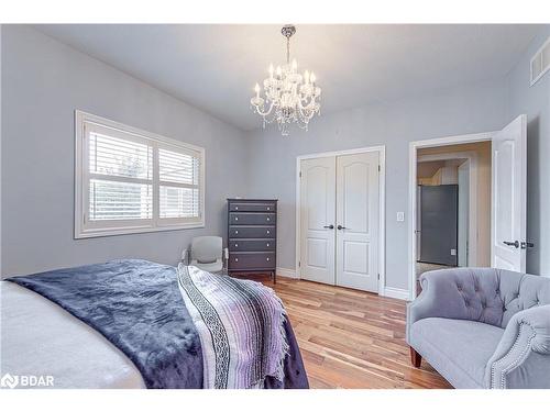 1104 Alfred Street, Innisfil, ON - Indoor Photo Showing Bedroom