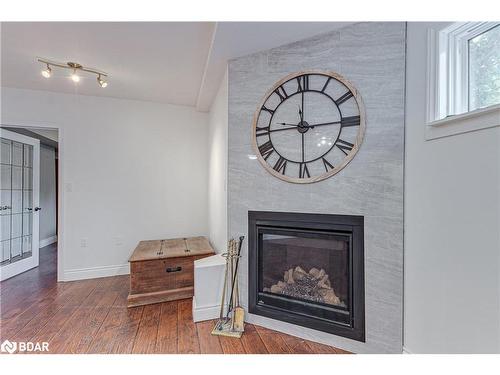 1104 Alfred Street, Innisfil, ON - Indoor Photo Showing Living Room With Fireplace