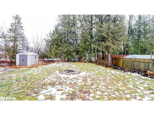 2427 Wallace Avenue, Innisfil, ON - Outdoor With Backyard