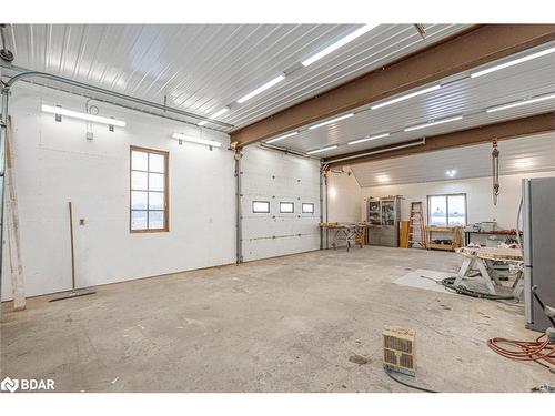 8464 6Th Line, Essa, ON - Indoor Photo Showing Garage