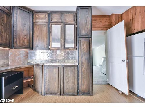 75 Gowan Street, Barrie, ON - Indoor Photo Showing Kitchen