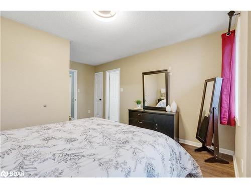 143 Sproule Drive, Barrie, ON - Indoor Photo Showing Bedroom