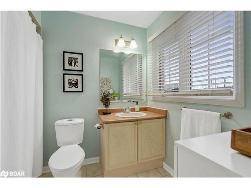 143 Sproule Drive, Barrie, ON - Indoor Photo Showing Bathroom