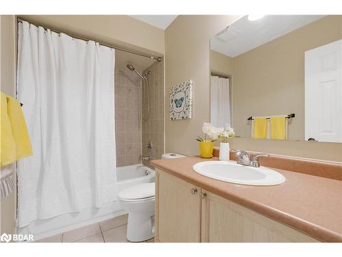 143 Sproule Drive, Barrie, ON - Indoor Photo Showing Bathroom