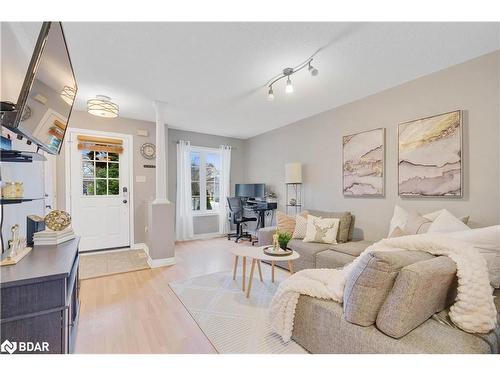 143 Sproule Drive, Barrie, ON - Indoor Photo Showing Living Room