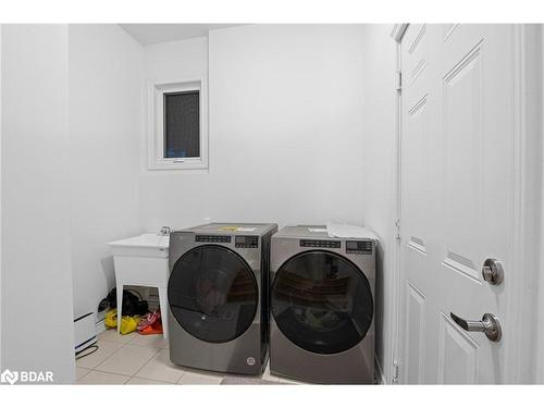 22 Mackenzie Street, Dundalk, ON - Indoor Photo Showing Laundry Room