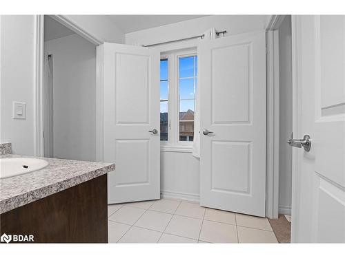 22 Mackenzie Street, Dundalk, ON - Indoor Photo Showing Bathroom