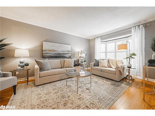 1431 Ravensmoor Crescent, Mississauga, ON - Indoor Photo Showing Living Room