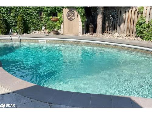 1431 Ravensmoor Crescent, Mississauga, ON - Outdoor With In Ground Pool