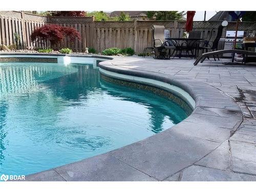 1431 Ravensmoor Crescent, Mississauga, ON - Outdoor With In Ground Pool