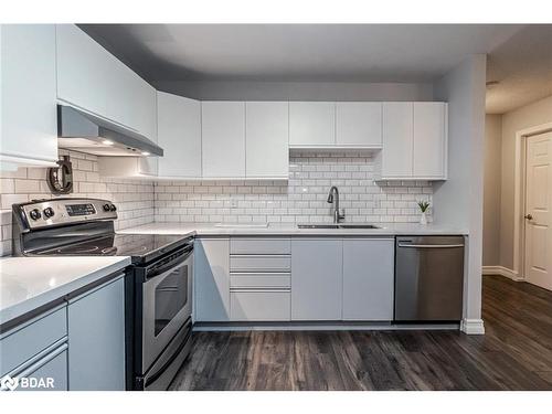 303-131 Clapperton Street, Barrie, ON - Indoor Photo Showing Kitchen With Stainless Steel Kitchen With Upgraded Kitchen