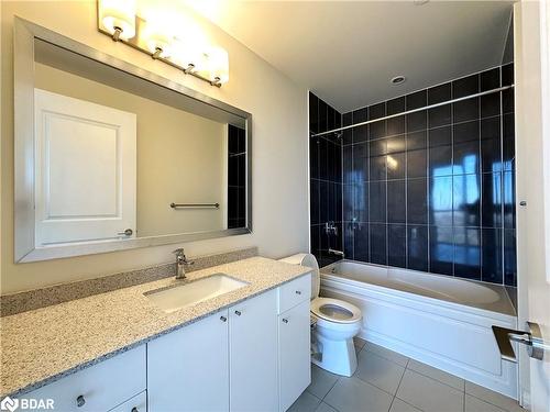 2017-5033 Four Springs Avenue, Mississauga, ON - Indoor Photo Showing Bathroom