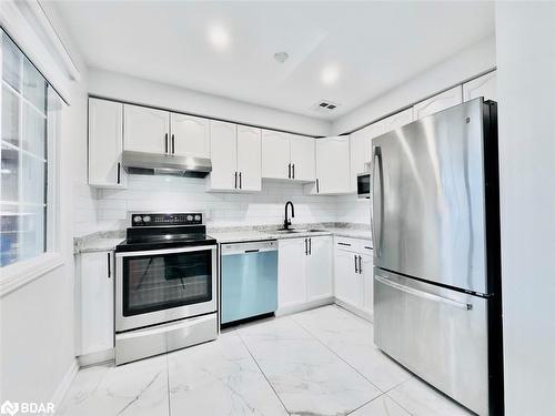 19 Galileo Boulevard, Brantford, ON - Indoor Photo Showing Kitchen